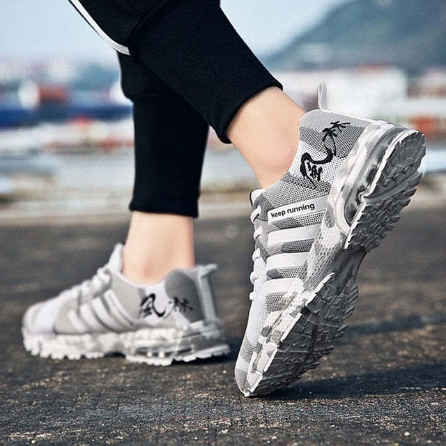 Air Cushion Fly-woven Sports Shoes